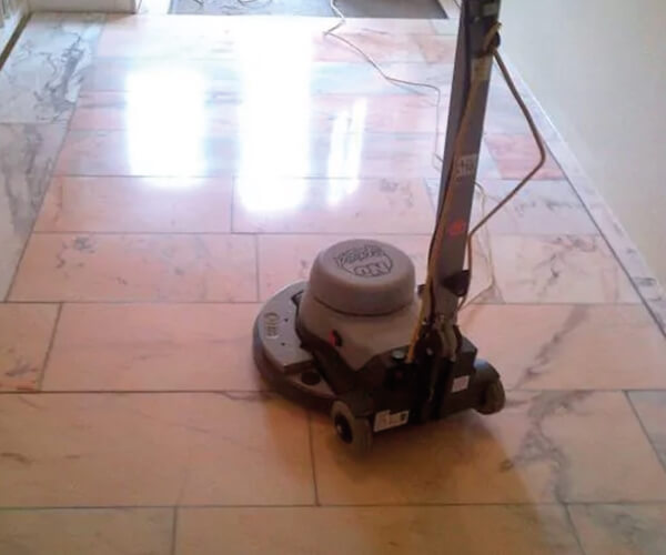 RL Gebäudemanagement - Thumbnail - Polierarbeiten